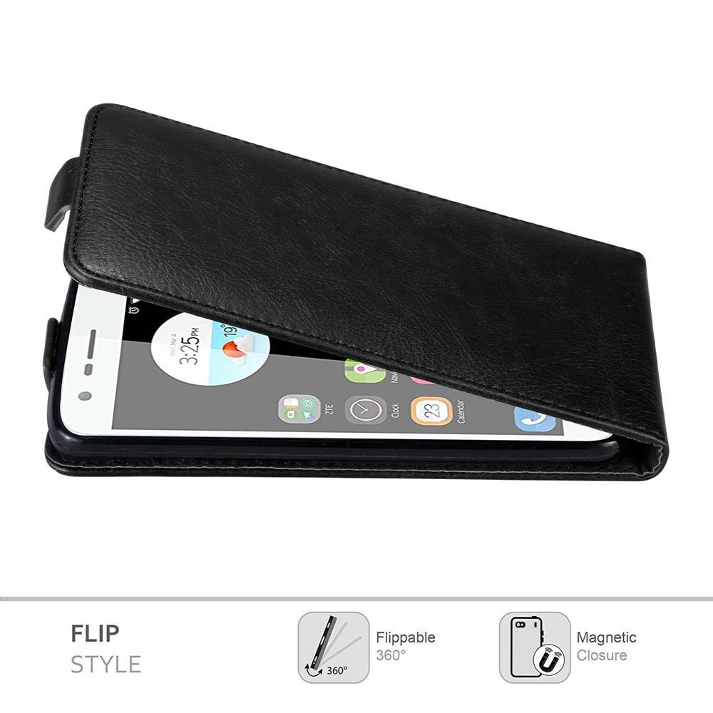 Eine schwarze Handyhülle ist geöffnet und zeigt ein weißes Telefon mit der angezeigten Uhrzeit. Symbole sind unten vorhanden.