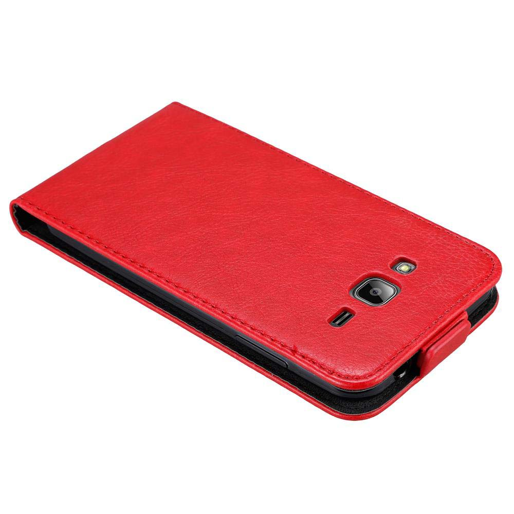 Custodia rossa per telefono in vista angolata. La custodia ha una fotocamera e funzioni del telefono.
