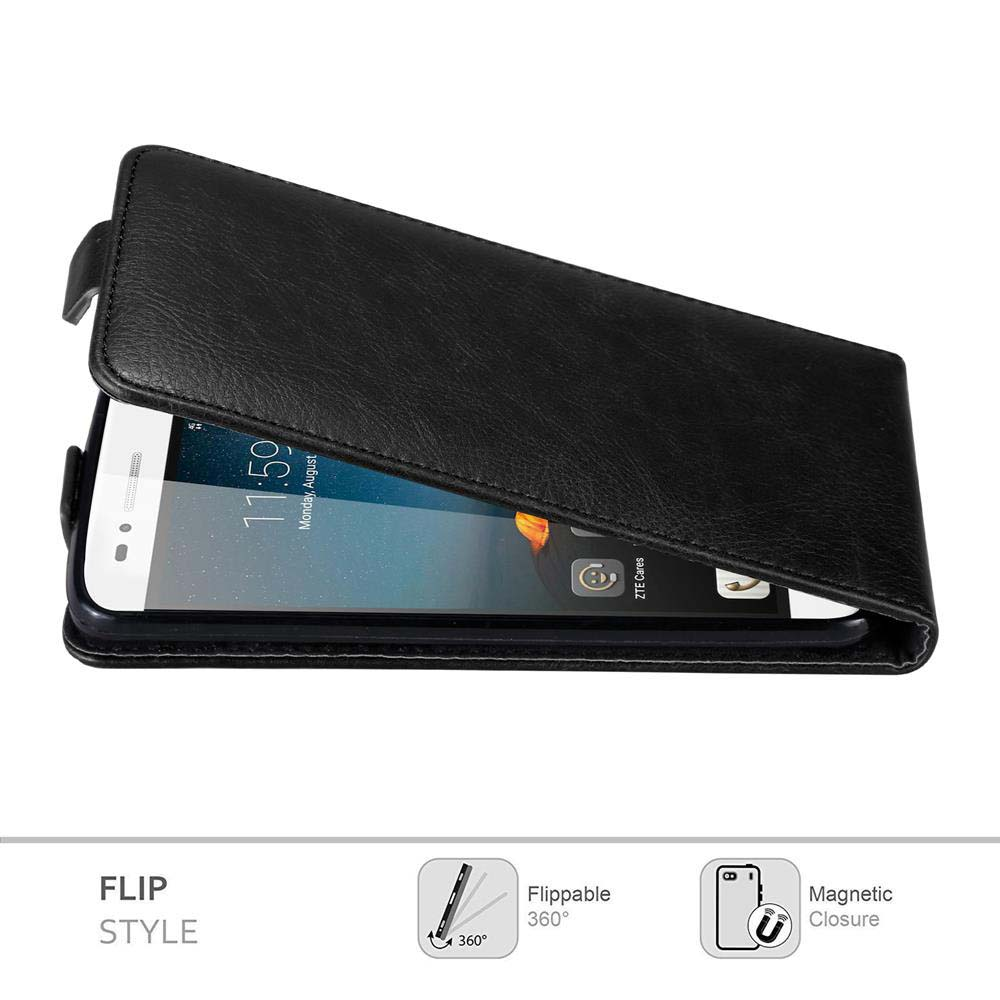 Schwarze Leder-Handyhülle mit geöffnetem Telefon. Das Telefon zeigt die Uhrzeit. Text: Flip-Stil.