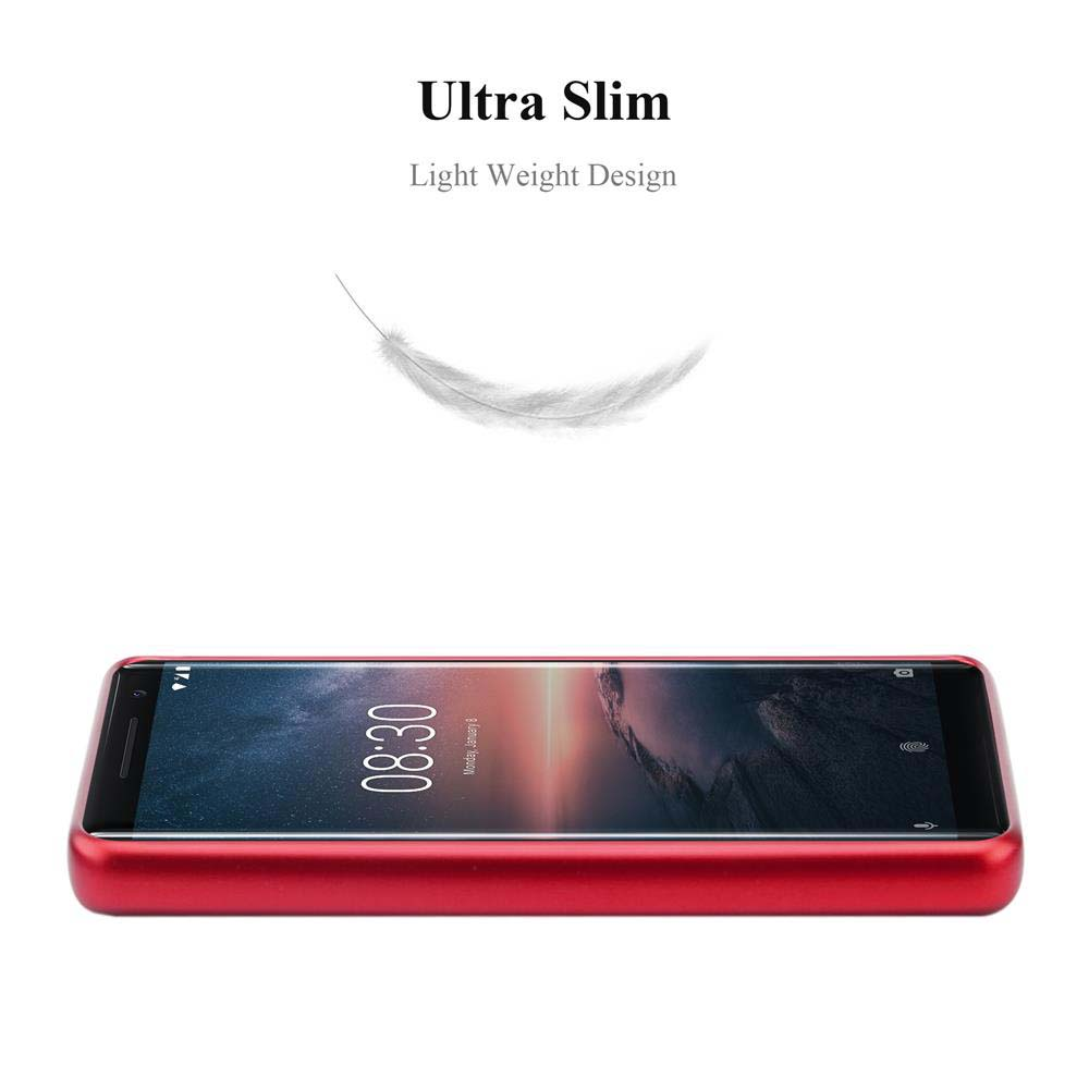 Telefono rosso con l'ora 08:30 sullo schermo e una piuma sopra.