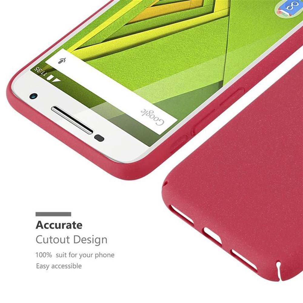 Telefono con custodia rossa. Metà del telefono è visibile. Il telefono è su sfondo bianco.