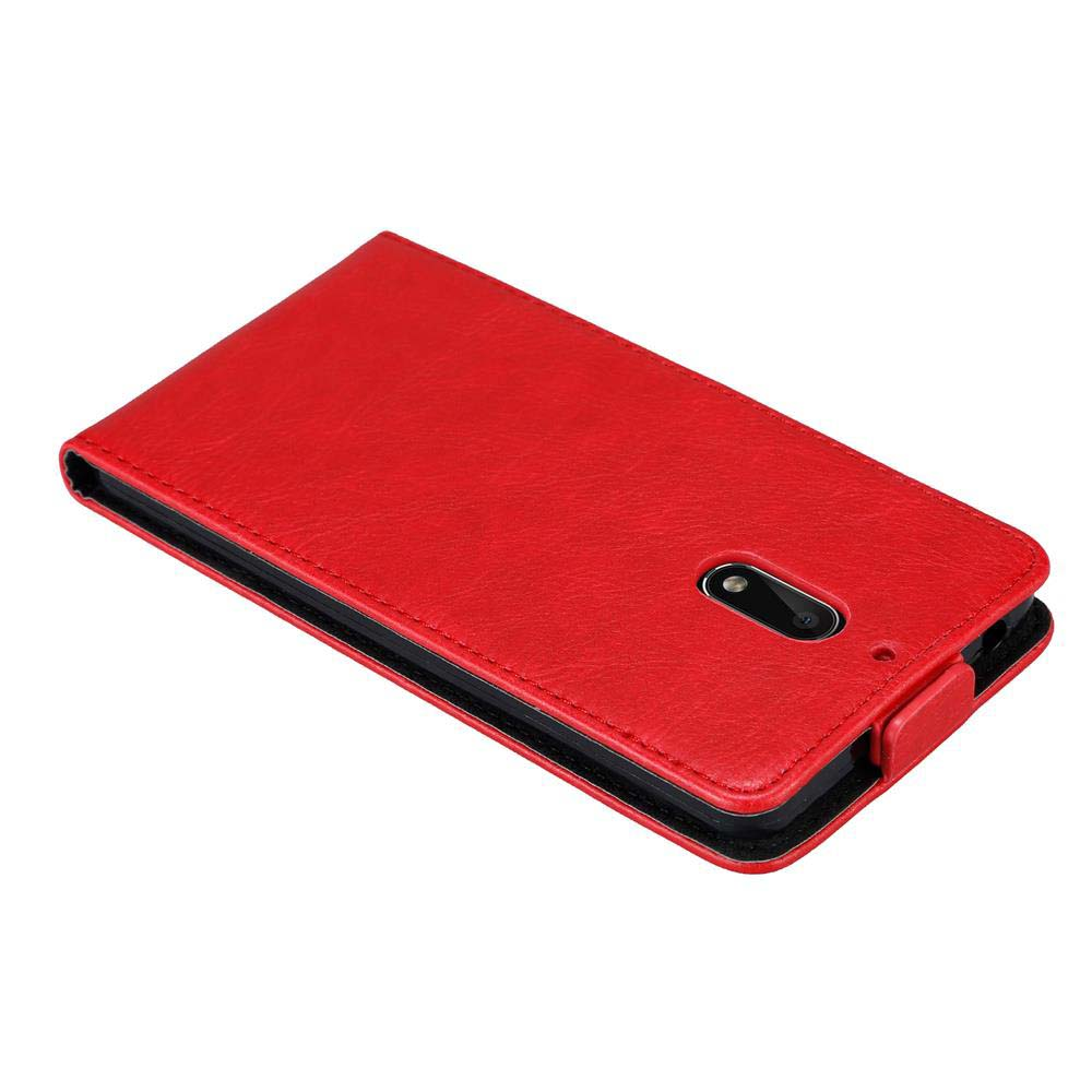 Custodia per telefono rossa con un telefono all'interno. La custodia è aperta. Il testo dice 'Flip Style'.