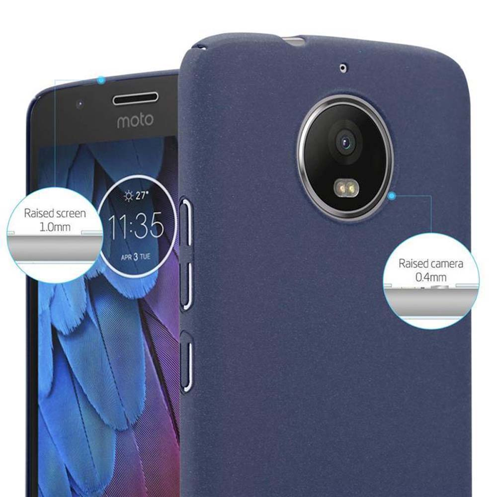 Custodia blu navy per telefono su un telefono. Lo schermo mostra l'ora e la data. Sfondo bianco.