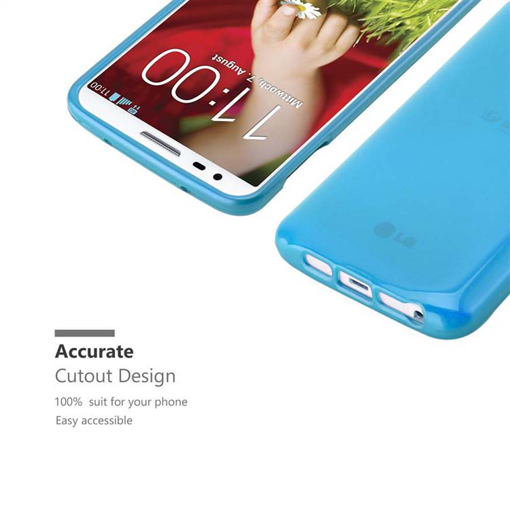 Funda azul para teléfono y un teléfono con pantalla blanca. La hora es 17:00. Fondo blanco.