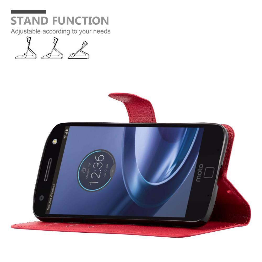 Telefono in custodia rossa, in piedi con supporto regolabile, che mostra lo schermo del telefono.