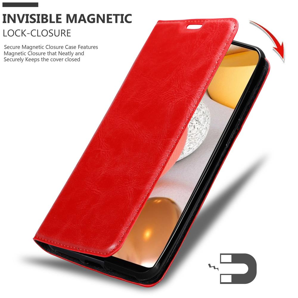 Rote Handyhülle, teilweise geöffnet. Das Telefon ist darin. Ein Magnet befindet sich unten rechts.