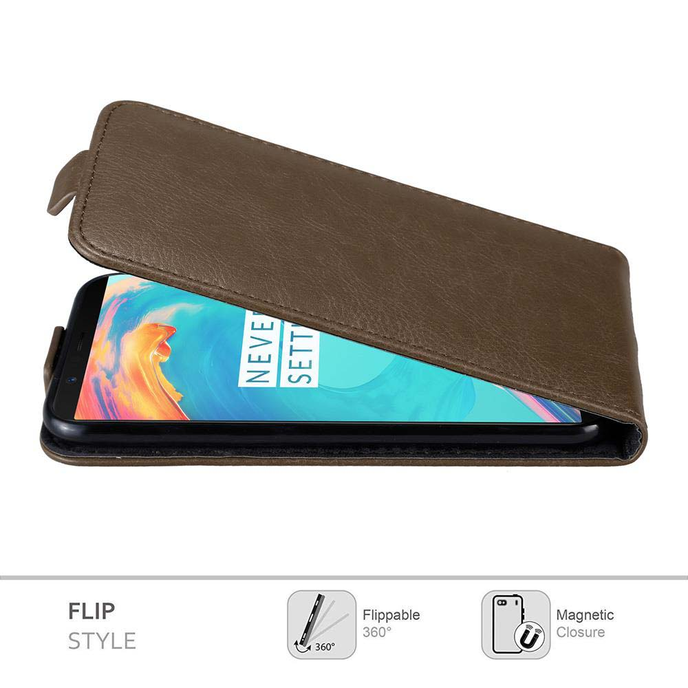 Eine braune Leder-Handyhülle, offen, mit einem Telefonbildschirm mit farbenfroher Grafik.