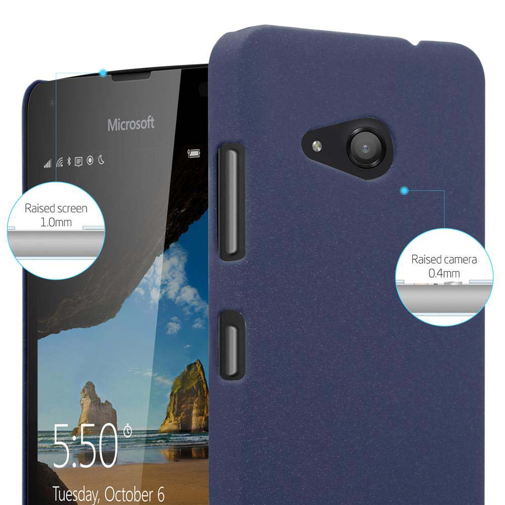 Un étui de téléphone bleu marine avec un téléphone à l'intérieur. Écran surélevé et détails de la caméra sont mis en évidence.