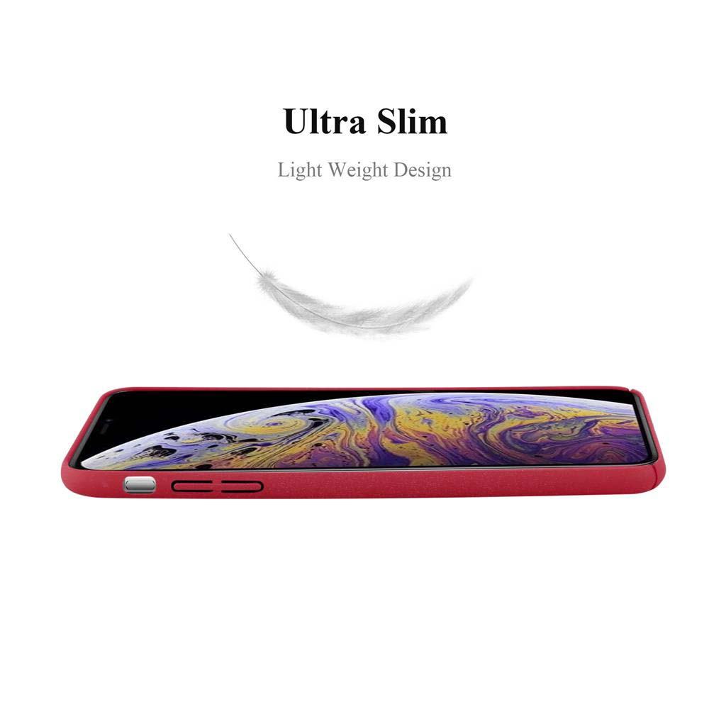 Eine rote Handyhülle mit einer Federgrafik und den Worten 'Ultra Slim'.