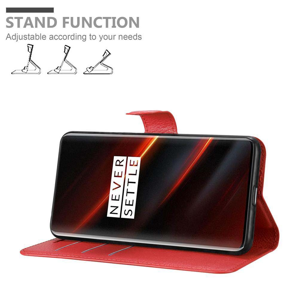 Rotes Telefon in einer Hülle, offen, zeigt Text an. Standfunktionstext und -symbole sind sichtbar.