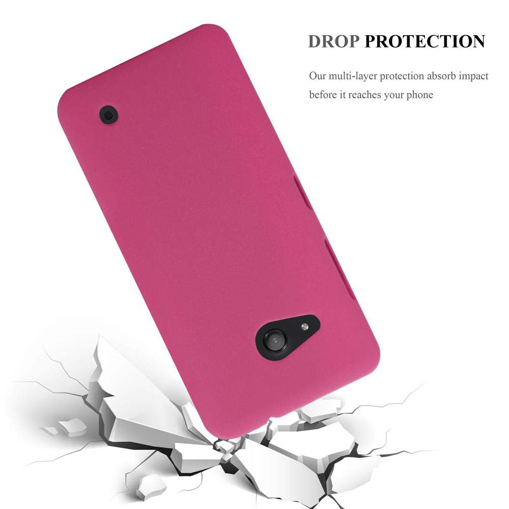 Coque de téléphone rose avec un téléphone à l'intérieur, tombant vers un sol fissuré. La coque est rose.