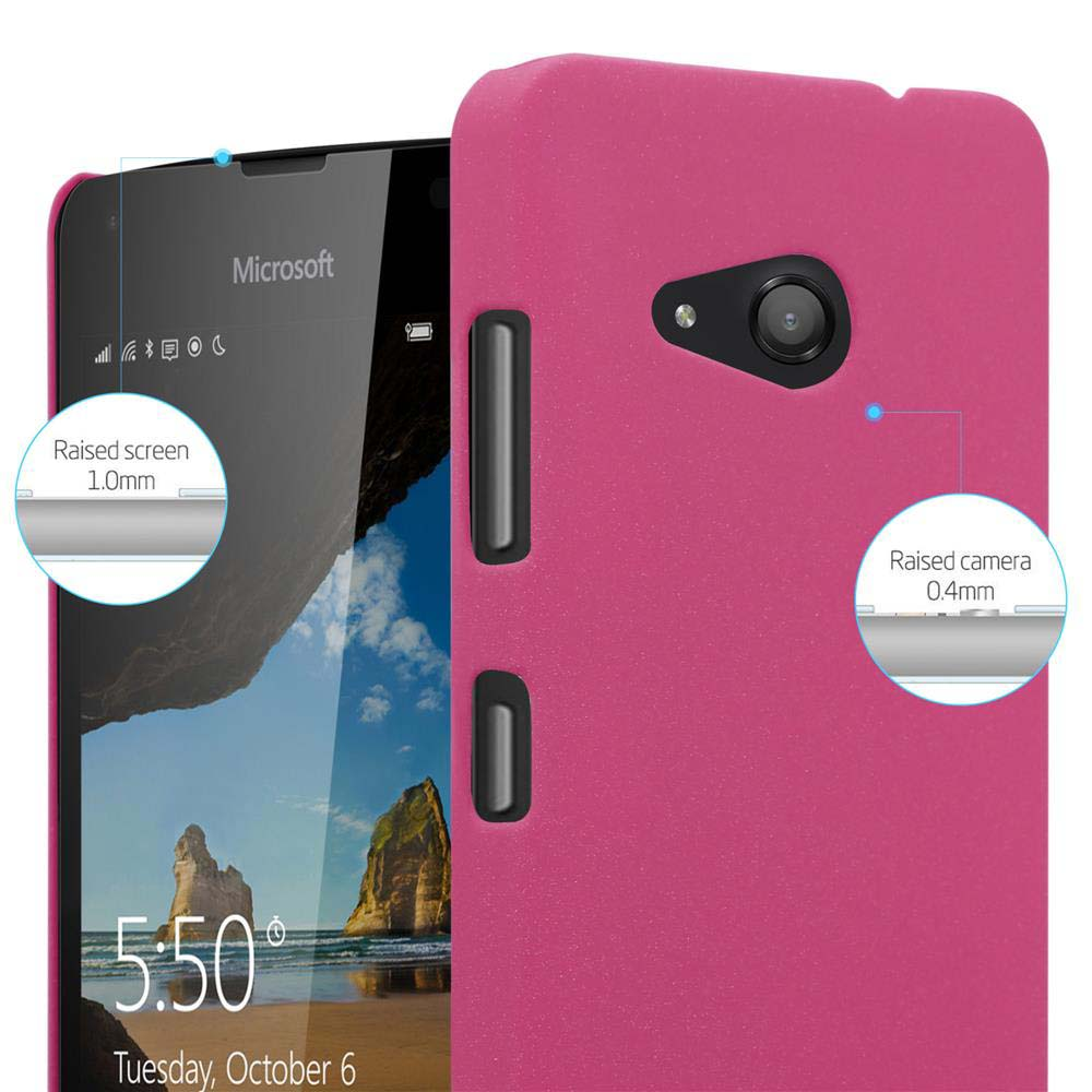 Coque de téléphone rose avec un téléphone Microsoft à l'intérieur. Détails montrent écran et caméra surélevés.