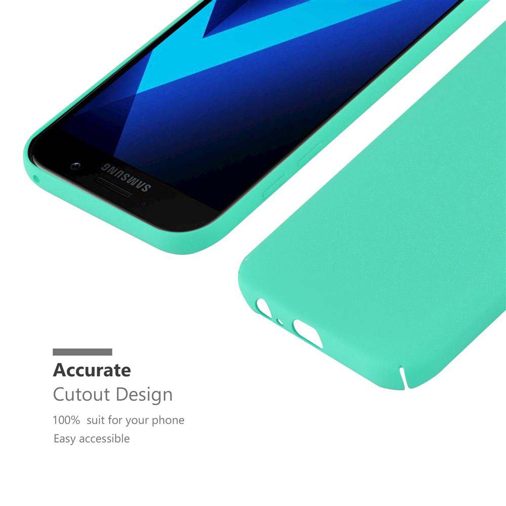 Blaue Handyhülle mit Telefon. Mintgrüne Handyhülle im Nahaufnahme. Weißer Hintergrund.