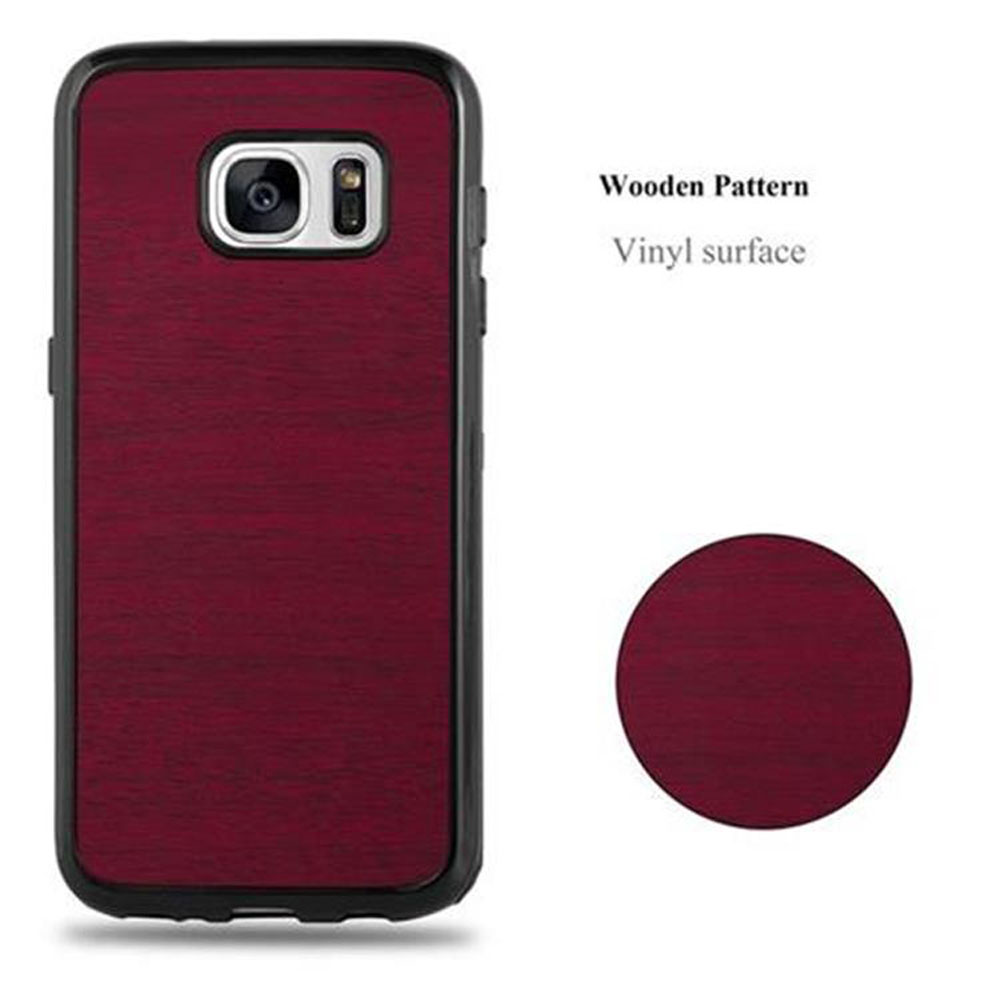 Custodia per telefono con motivo in legno. La custodia e un cerchio separato con lo stesso motivo sono visibili.