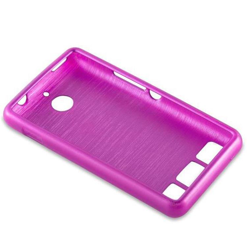 Una funda de teléfono morada brillante con recortes para la cámara y botones, sobre un fondo blanco.