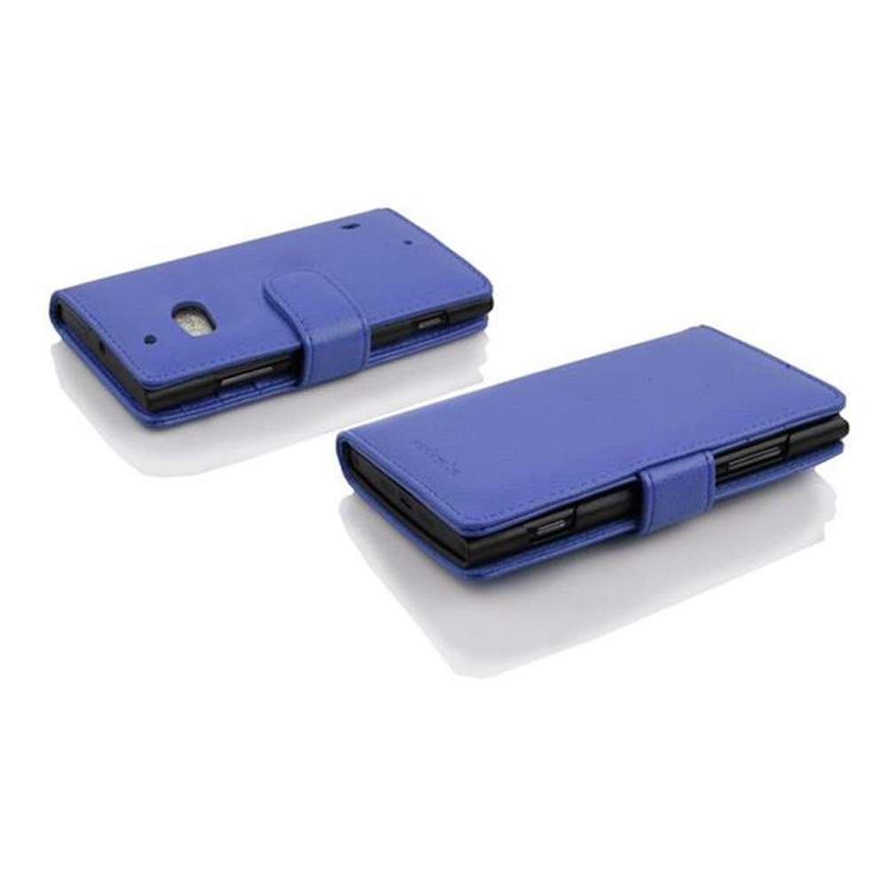 Due custodie blu per telefono. Entrambe chiuse. Sfondo bianco. Le custodie sono una di fronte all'altra.