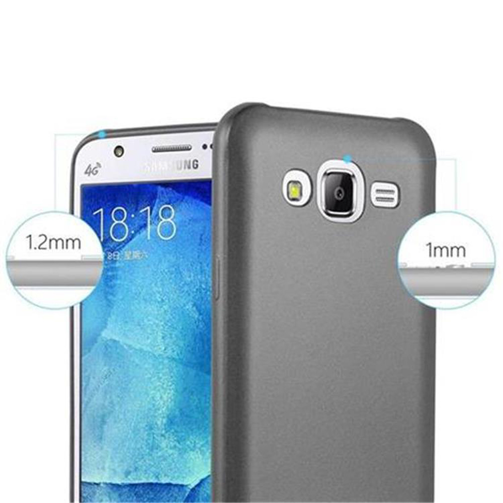 Telefono e custodia grigi con dettagli schermo e fotocamera.