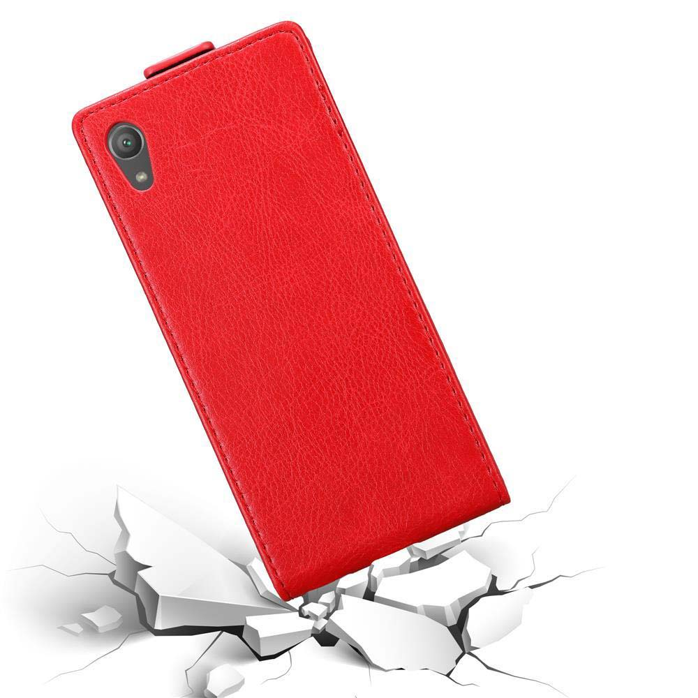 Una custodia rossa per telefono su terreno incrinato, con sfondo bianco.
