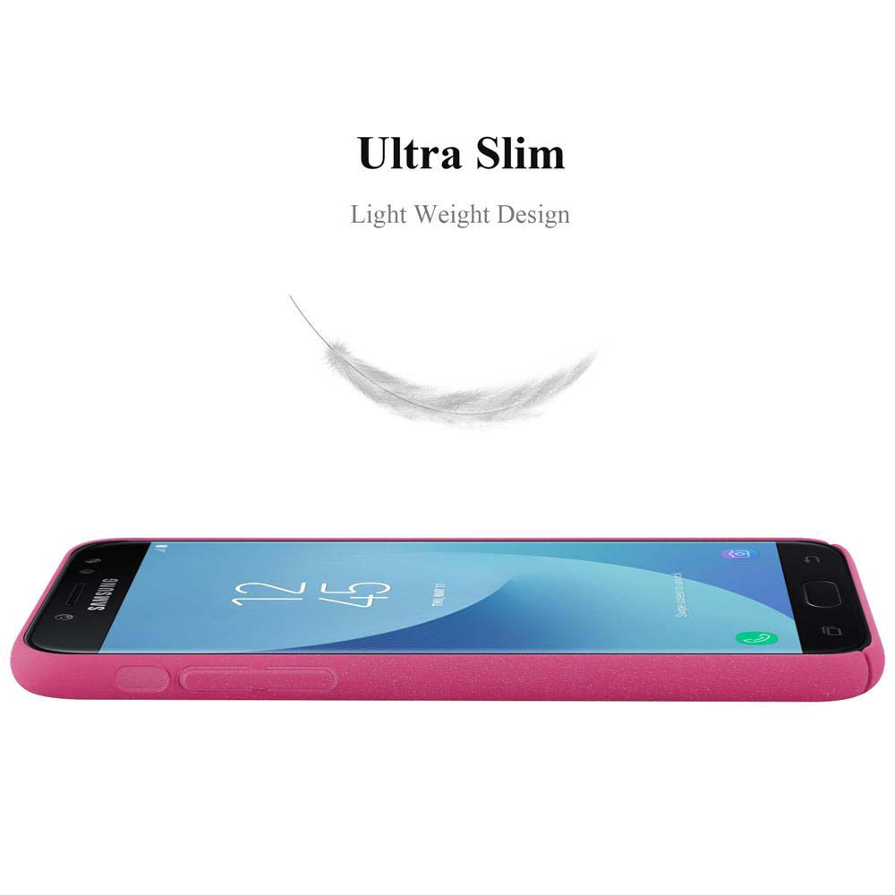 Ein rosa Telefon in einer rosa Hülle. Das Telefon liegt auf einer Oberfläche, Federn schweben darüber.
