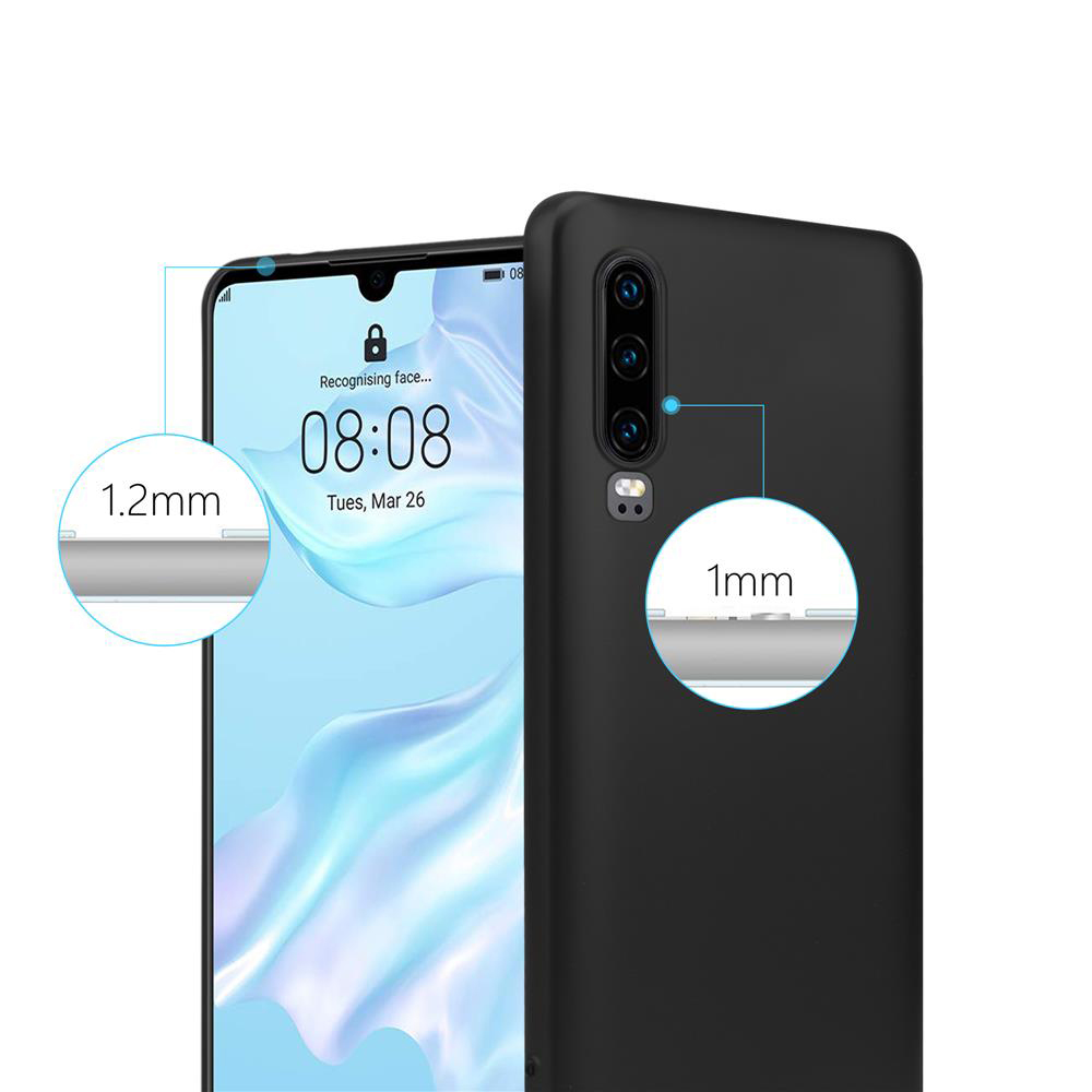 Vengono mostrati un telefono e una custodia. La protezione dello schermo e della fotocamera rialzata è evidenziata con misure.