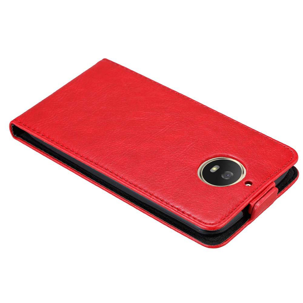 Custodia rossa per telefono, aperta. L'interno è nero. Il retro ha un ritaglio per la fotocamera.