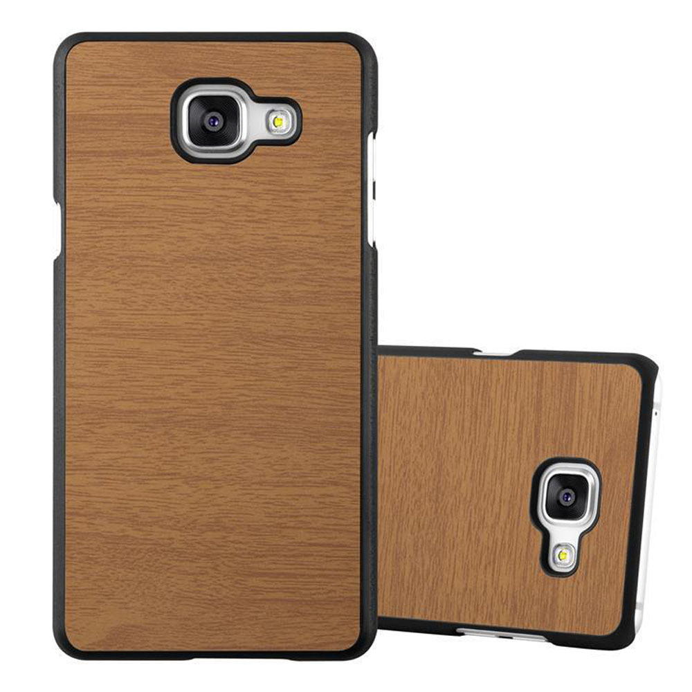Fundas marrones para teléfono con un patrón de vetas de madera. Una está al lado.