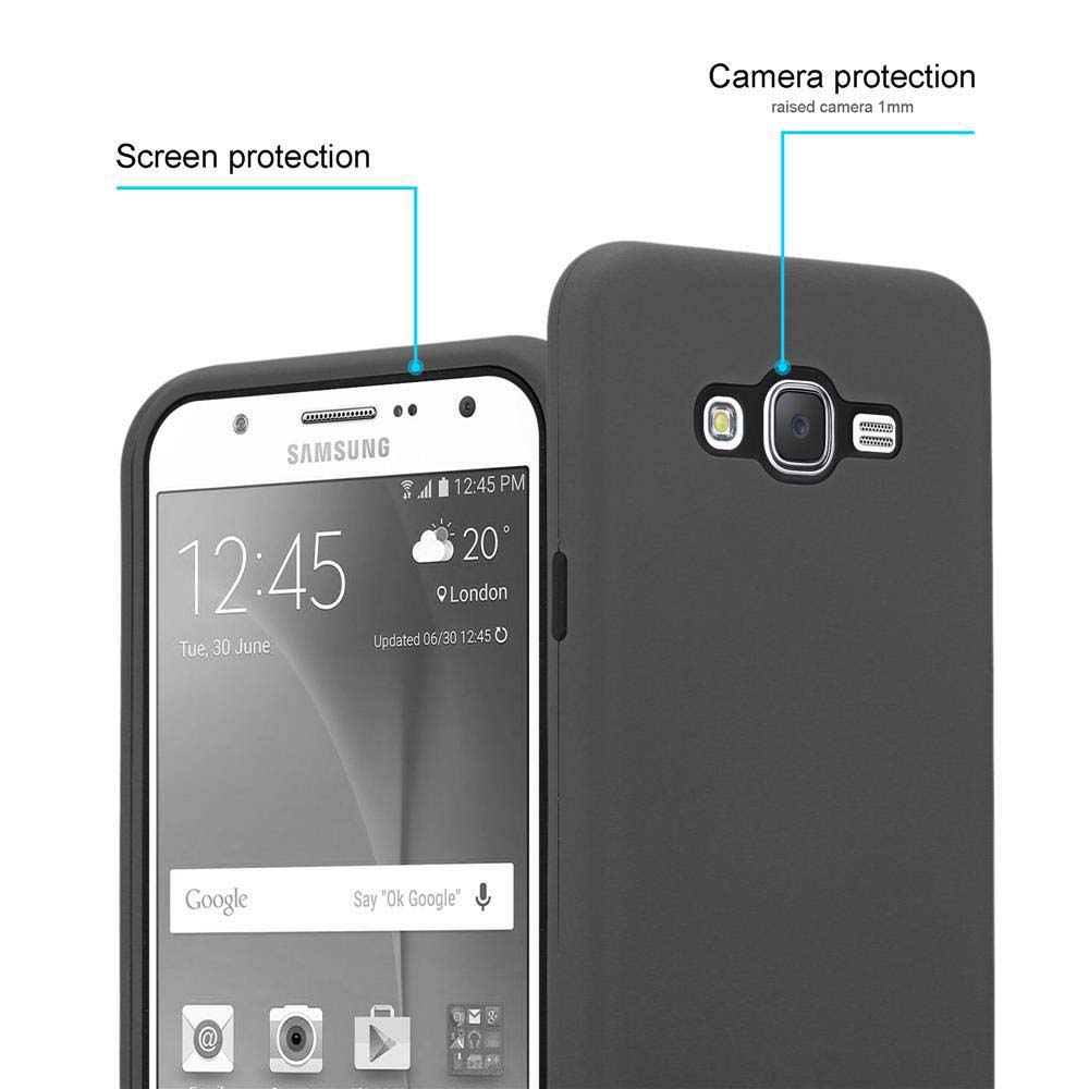 Telefono in custodia nera, schermo visibile. Il testo evidenzia la protezione dello schermo e della fotocamera.