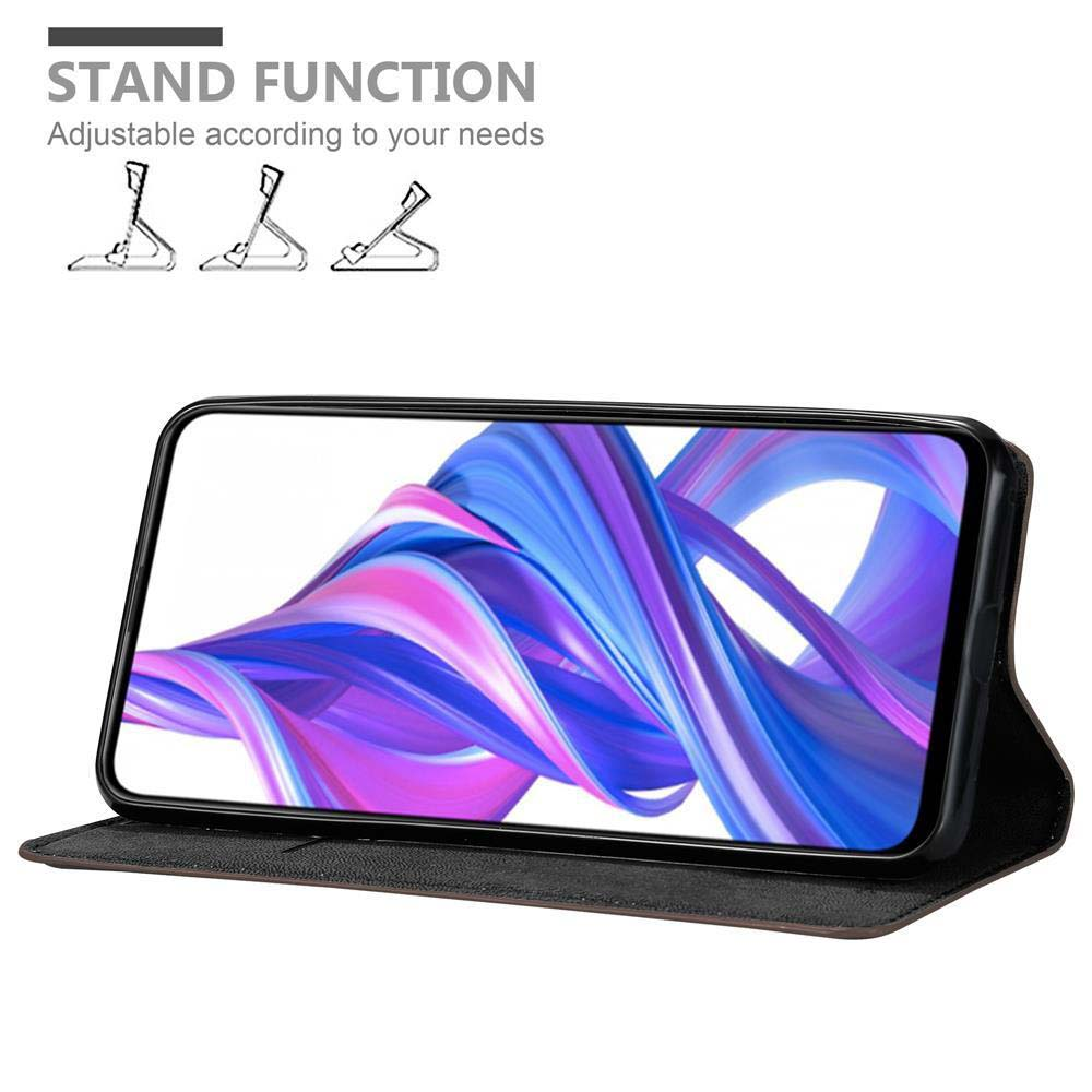Telefon in einer Hülle mit Ständer. Das Telefon zeigt ein farbenfrohes Bild. Weißer Hintergrund.