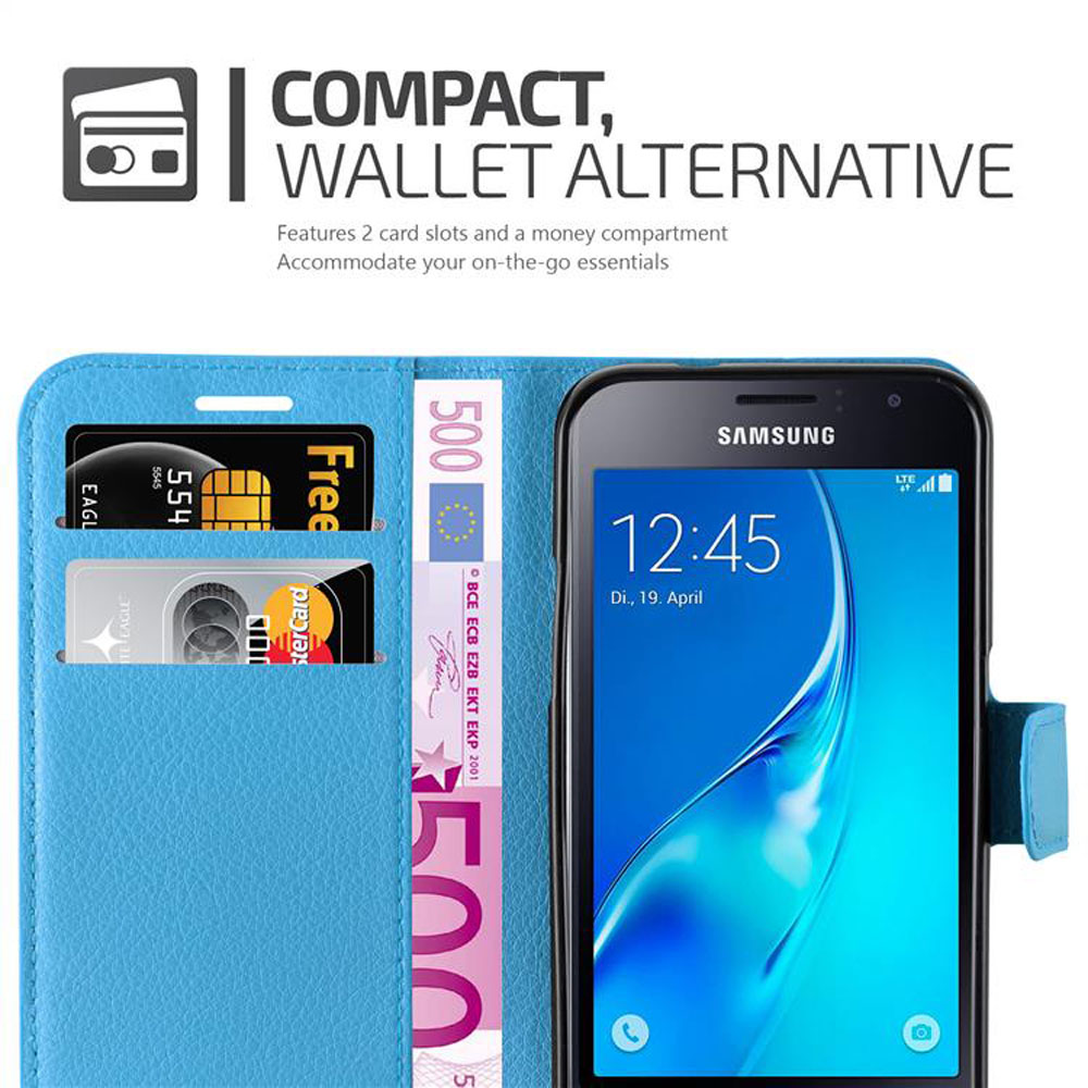 Geöffnete Handyhülle, mit Karten und Geld. Eine blaue Handyhülle enthält Karten, Bargeld und ein Samsung-Telefon.
