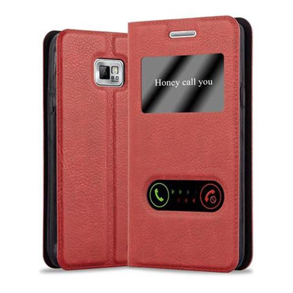 Funda de teléfono roja abierta, mostrando pantalla con 'Honey call you'.