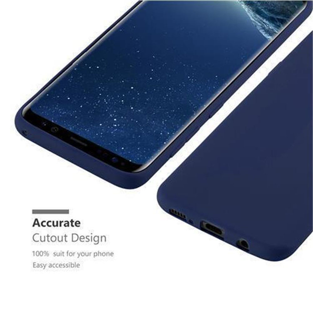 Un telefono blu è posizionato in una custodia blu. La custodia ha un design ritagliato. Il testo dice 'Design ritagliato preciso'.
