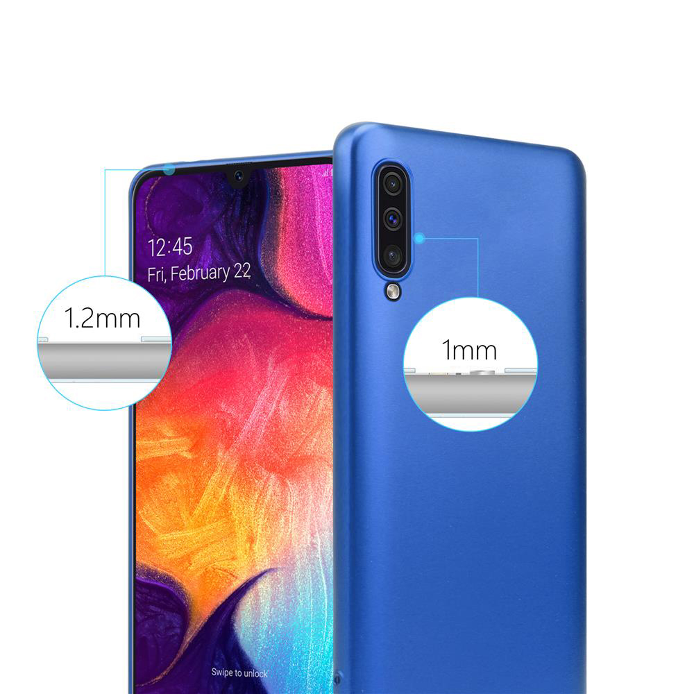 Un telefono blu e una custodia per telefono. La custodia è sottile.