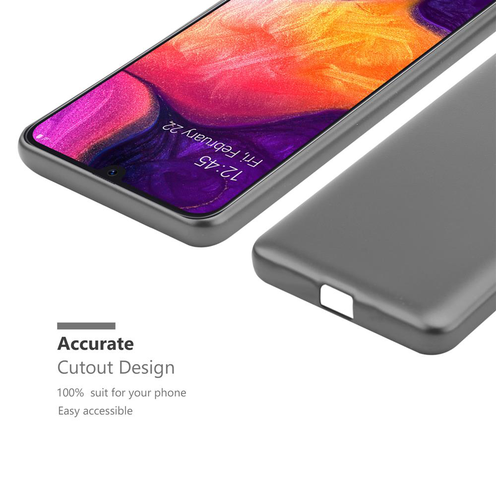 Una custodia per telefono con un telefono all'interno e un testo che dice design a ritaglio accurato.