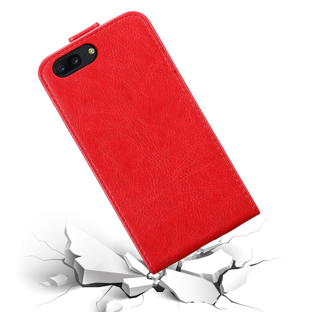 Custodia rossa per telefono, angolata, con testo sulla protezione dalle cadute, su sfondo bianco.