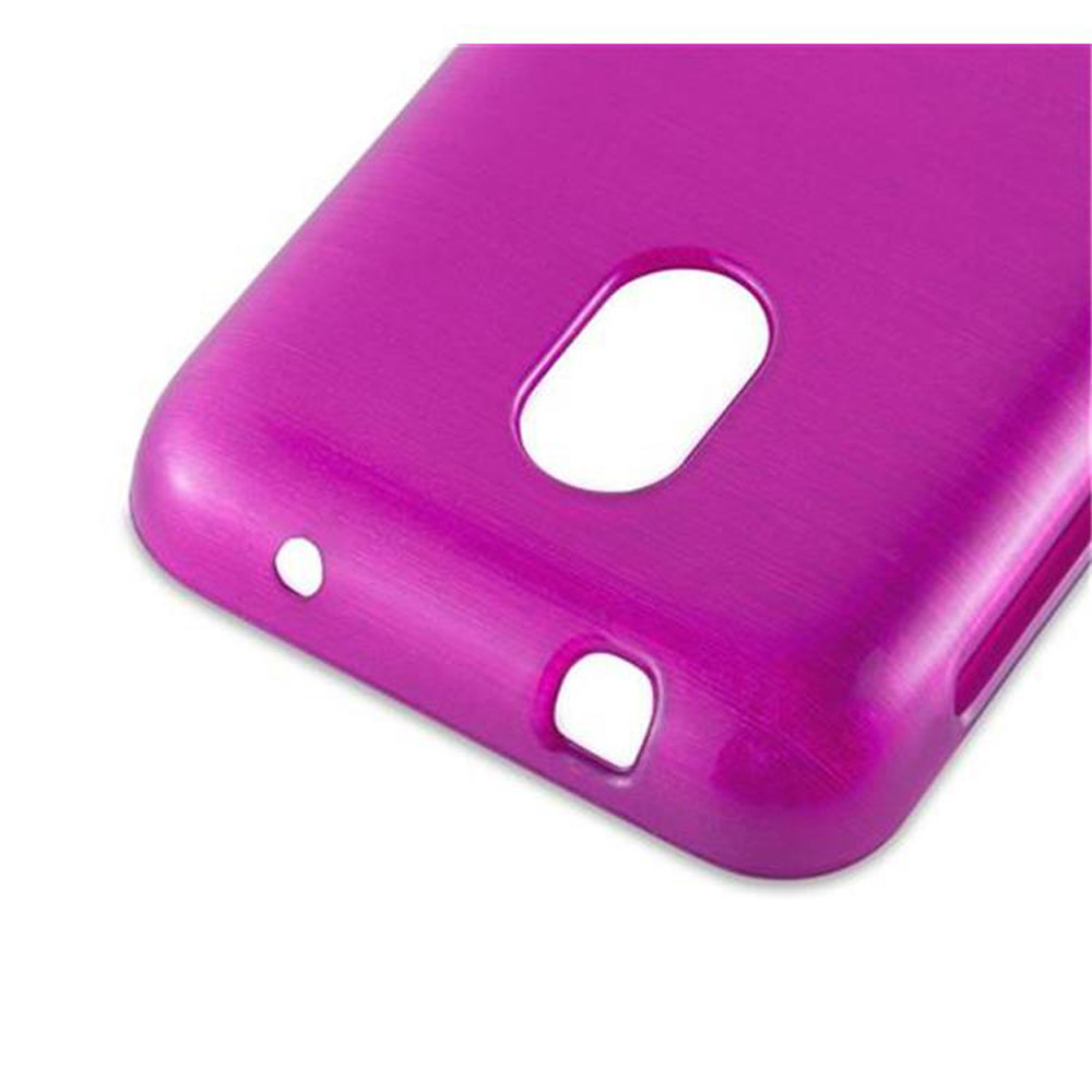 Un primo piano di una custodia per telefono viola è mostrato. Ha ritagli per la fotocamera, l'altoparlante e la porta di ricarica.