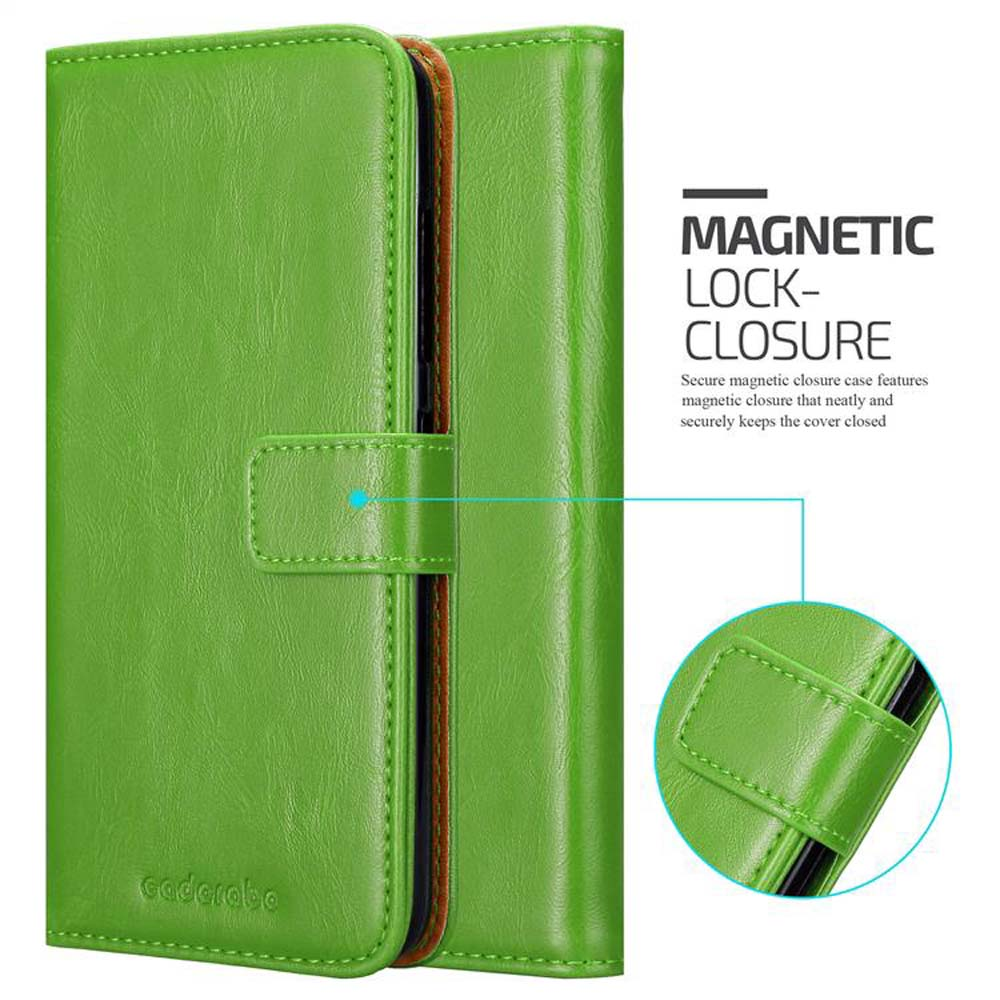 Custodia per telefono in pelle verde con chiusura magnetica. Riprese dettagliate del meccanismo di chiusura. Testo: Chiusura magnetica.