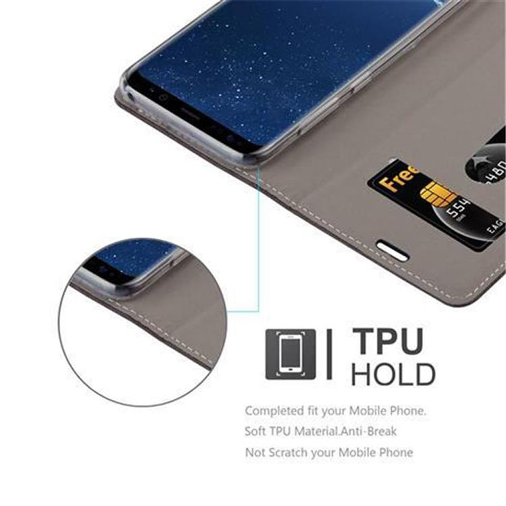Un telefono in una custodia a portafoglio con uno slot per carte e una carta di credito visibile. Il telefono è TPU hold.