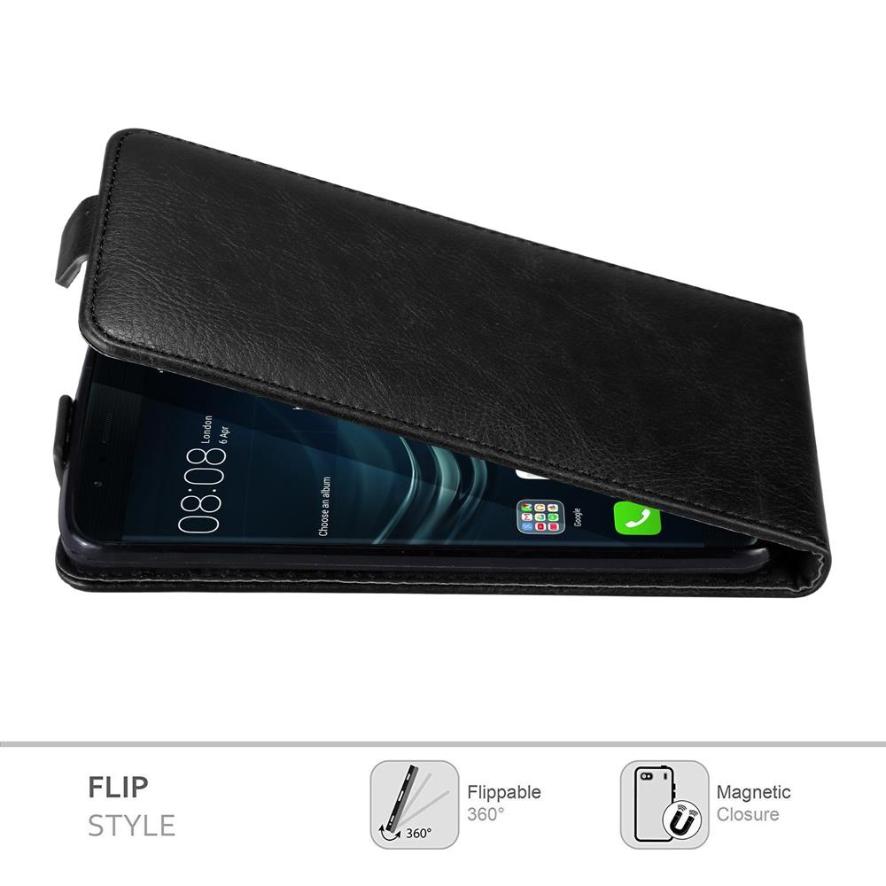 Un teléfono negro en una funda con tapa, con la cubierta abierta, mostrando la hora e iconos.