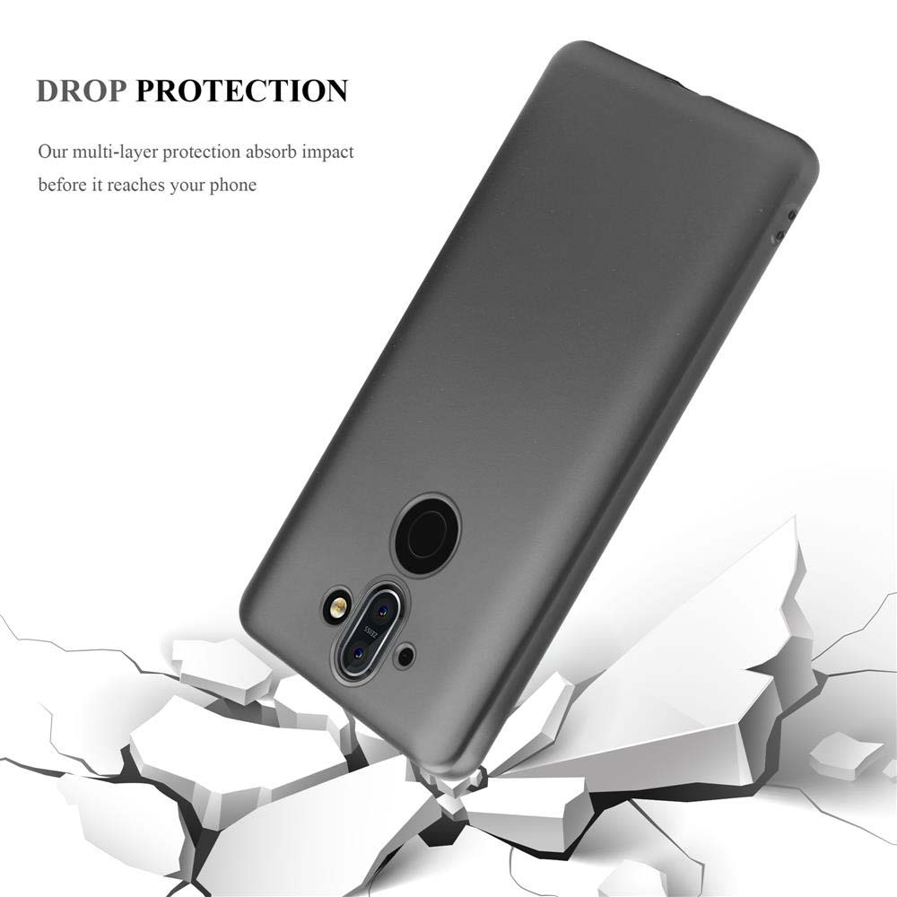 Graue Handyhülle, abgewinkelt, mit einem Telefon darin. Weißer Hintergrund mit Rissbodeneffekt.