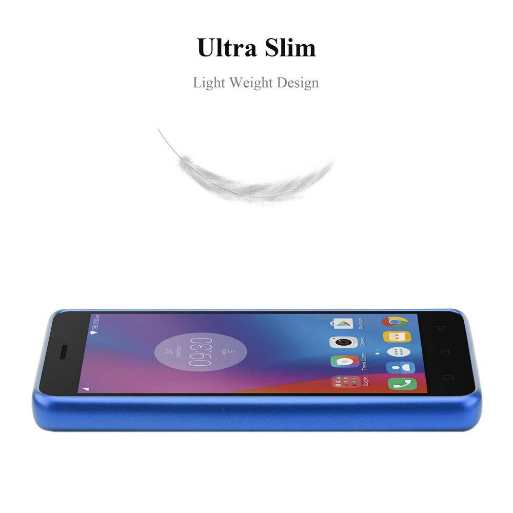 Un telefono in una custodia blu, con una piuma sopra. Lo schermo del telefono mostra l'ora.