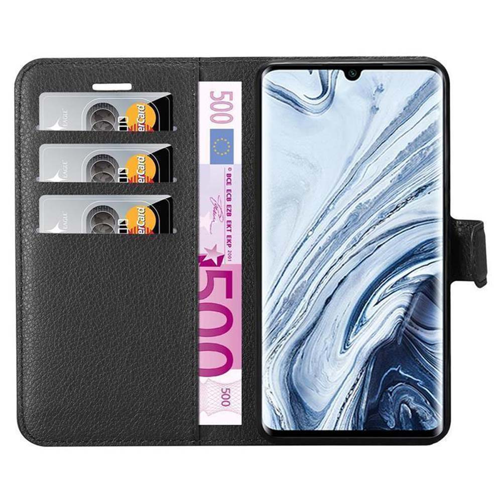 Ein Telefon in einer schwarzen Geldbörsenhülle, mit Kreditkarten und Geld sichtbar. Der Bildschirm ist an.