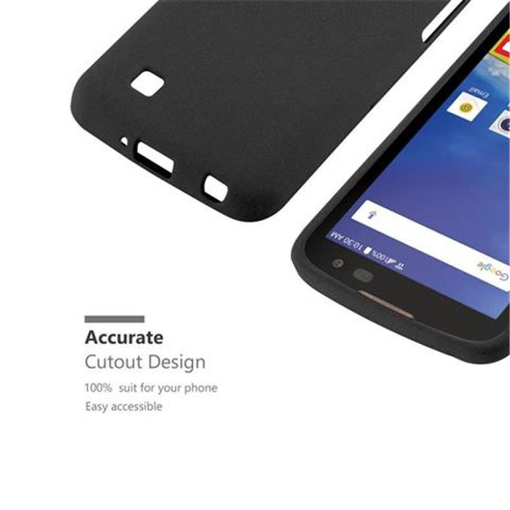 Custodia nera per telefono in primo piano su un telefono. Il testo dice design ritagliato e facilmente accessibile.