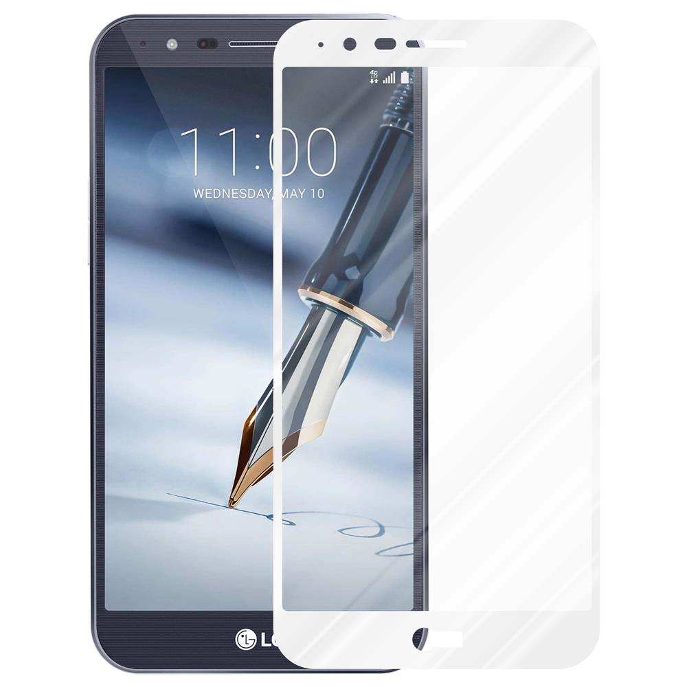 Un telefono è su una scrivania, lo schermo anteriore del telefono è coperto da una protezione.