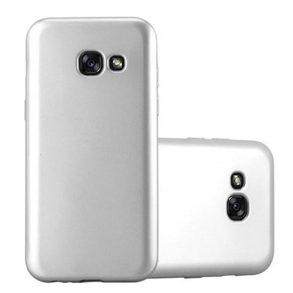 Dos fundas de teléfono gris claro. Una de pie, la otra tumbada. Ambas tienen aberturas para cámara.