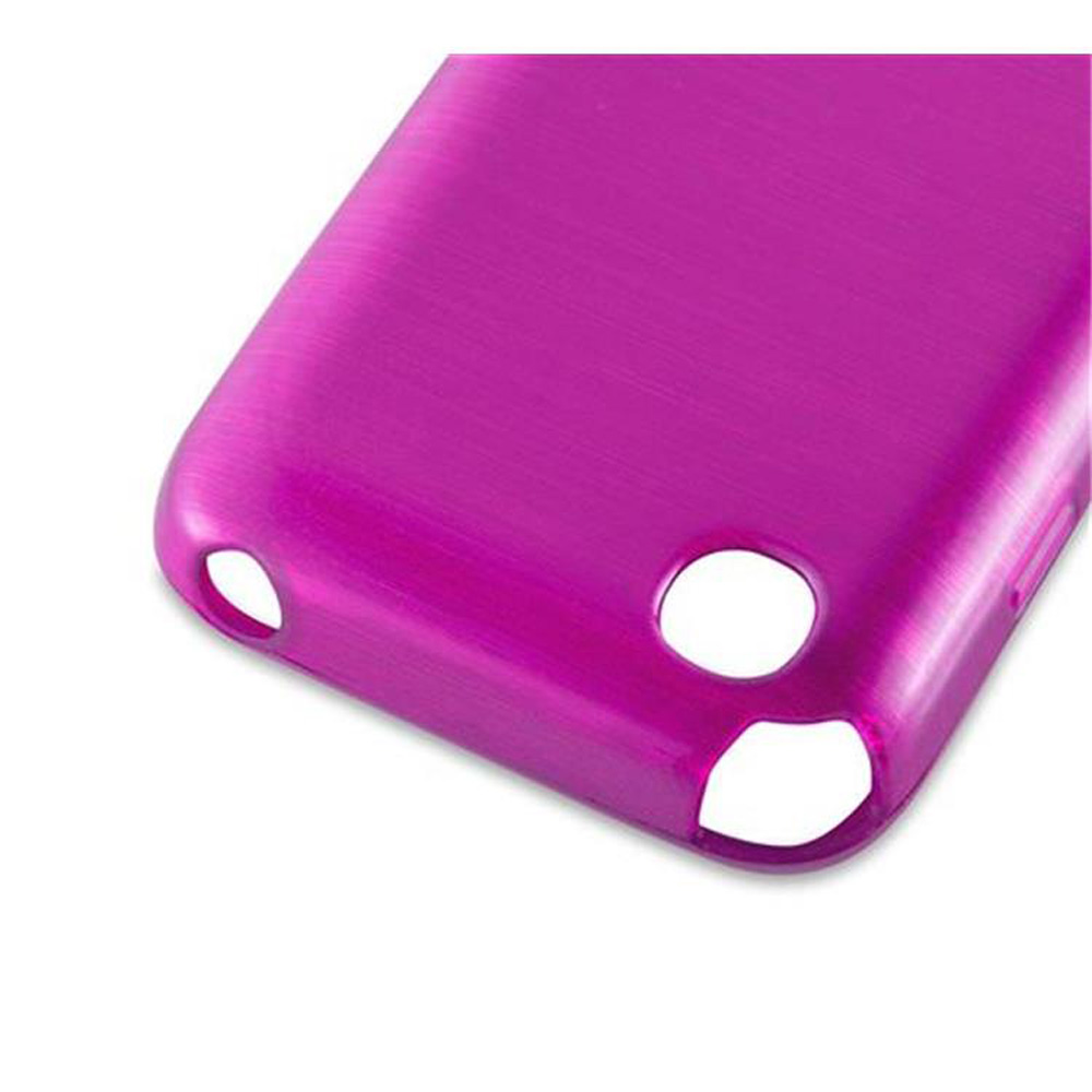 Un primo piano di una custodia per telefono viola con fori per un telefono.