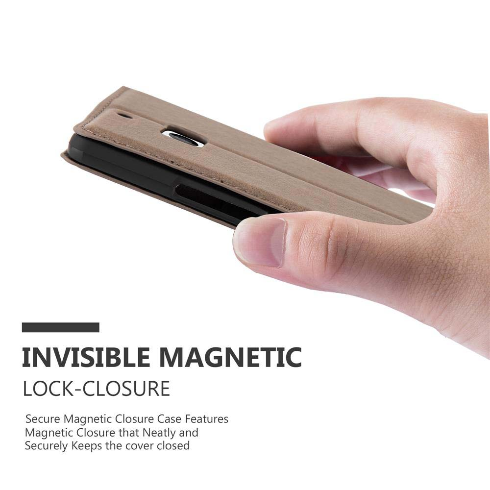 Una mano sosteniendo una funda de teléfono marrón, vista detallada del cierre. Texto: Cierre magnético invisible.