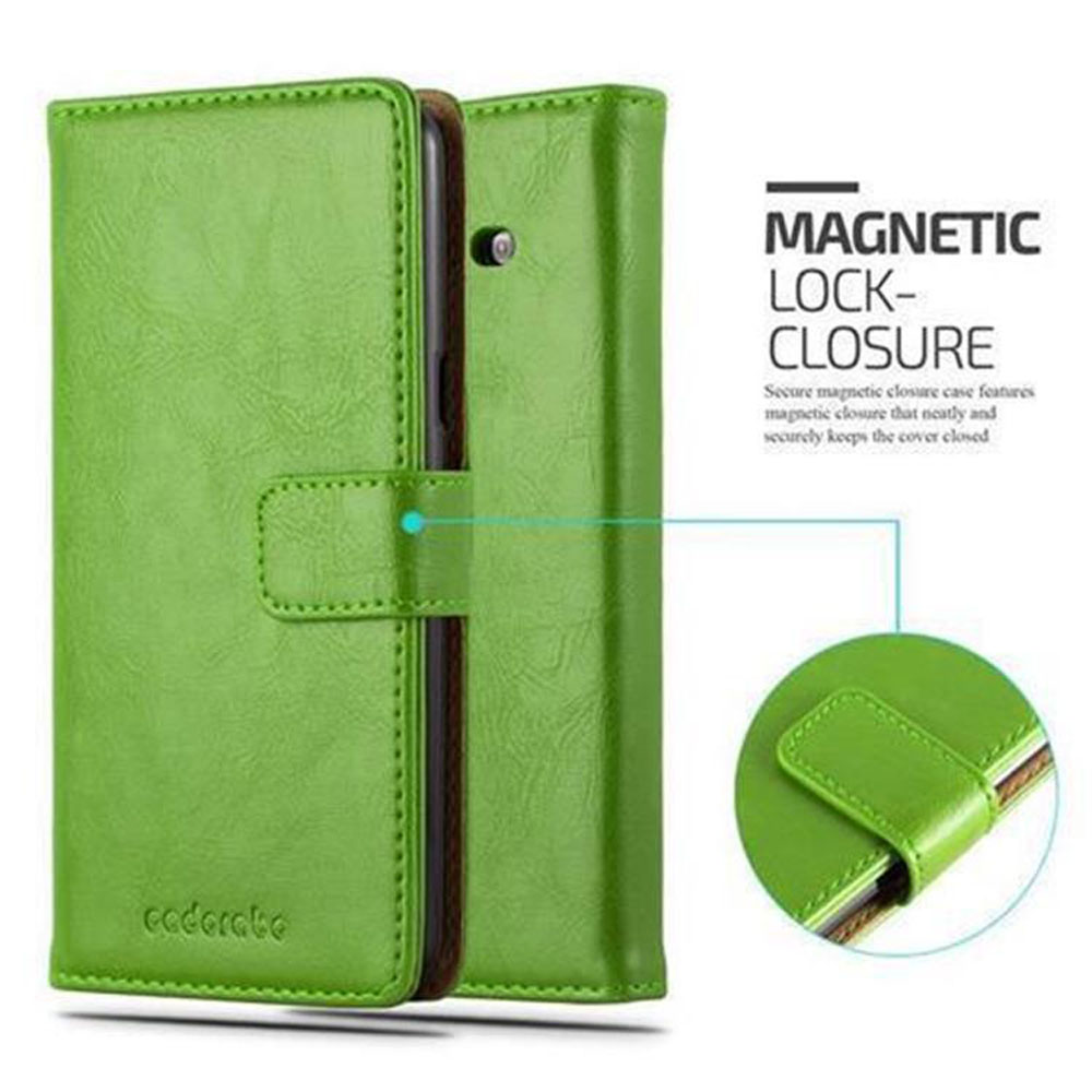 Funda verde para teléfono. La funda está abierta y hay un teléfono dentro. La funda tiene cierre magnético.