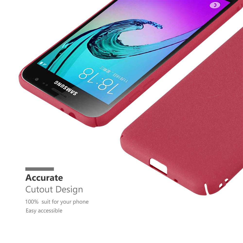 Eine rote Handyhülle und ein Telefon, rote Hülle zeigt Ausschnitte, Bildschirm mit Datum und Uhrzeit.