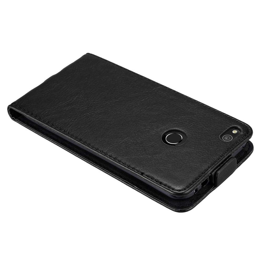 Una custodia nera per telefono è mostrata chiusa. Ha un ritaglio rotondo per fotocamera e sensore.