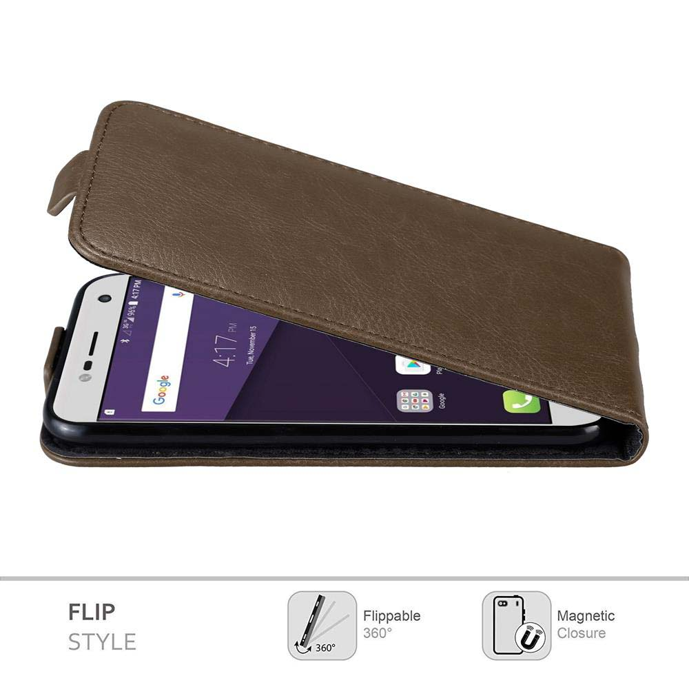 Una custodia a flip marrone con uno smartphone all'interno, aperta per visualizzare lo schermo.